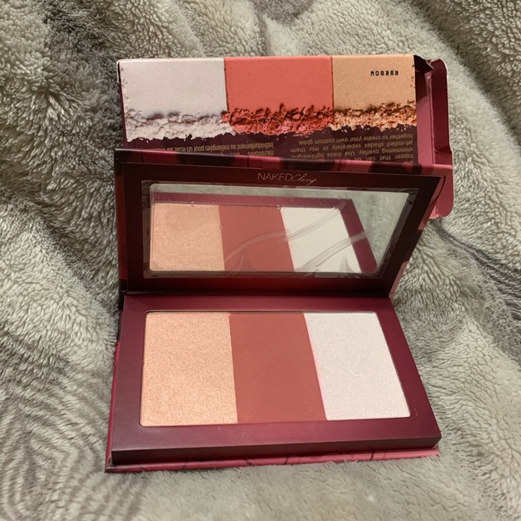 Urban Decay Other - SOLD! NEW Naked Cherry Highlight/Blush Palette